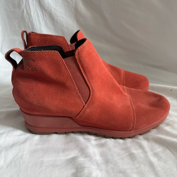 Sorel Women's Red Ankle Booties - Picture 1 of 7